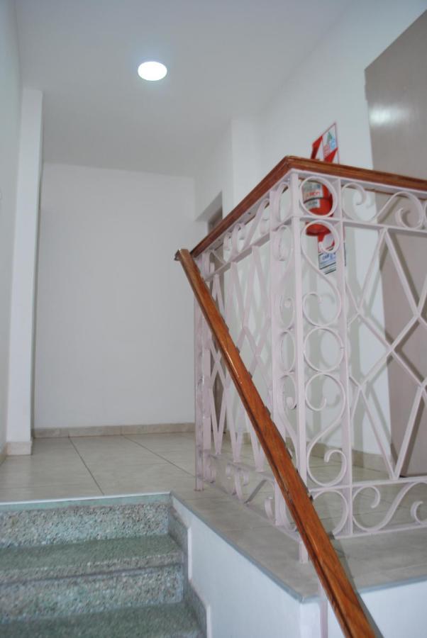 Multiespacio Center Сан-Фернандо-дель-Валье-де-Катамарка Экстерьер фото